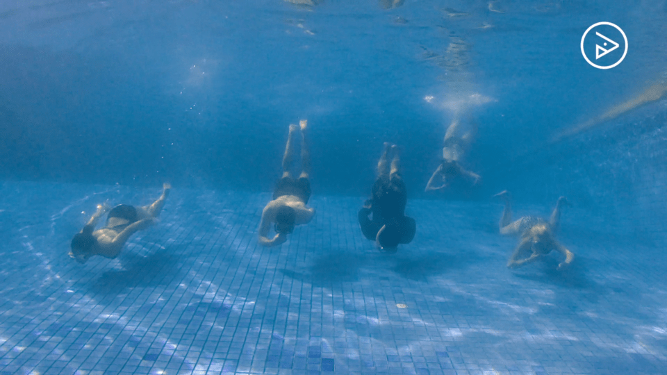 Training diving in pool